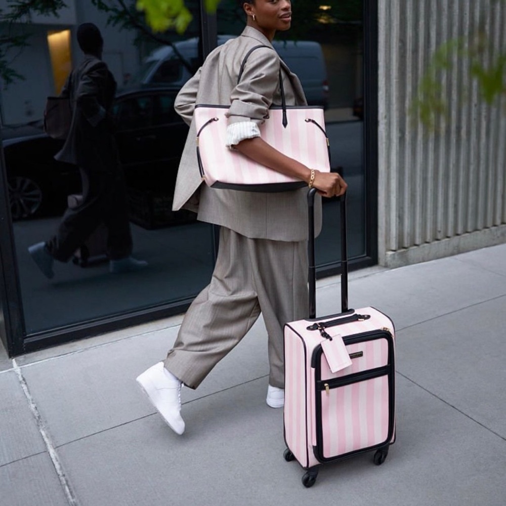 The VS Getaway Carry-On Suitcase